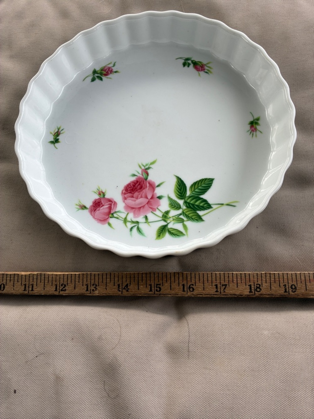 Porcelain Rose Quiche Pan Floral Design by christineholm